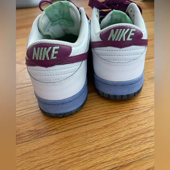 Nike Dunks -Womens 7.5 - Picture 4 of 5
